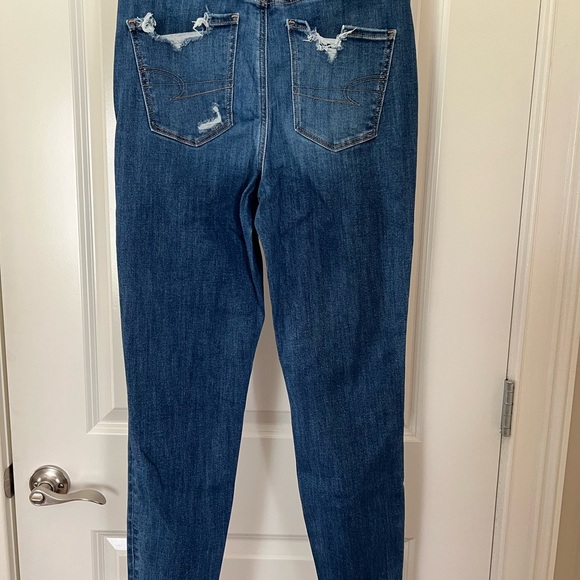 American Eagle Jeans - Next Level Stretch -Distressed - Curvy Super Hi-Rise - Picture 2 of 6